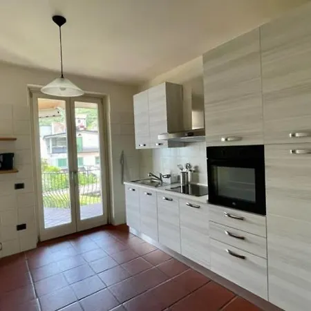 Casa Caponetti * Costa Volpino